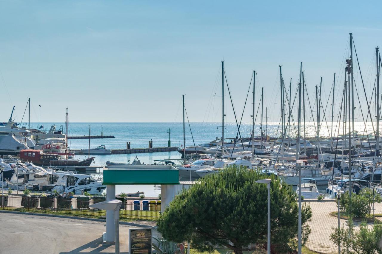 App 2 Apartamento Novigrad Istria Exterior foto